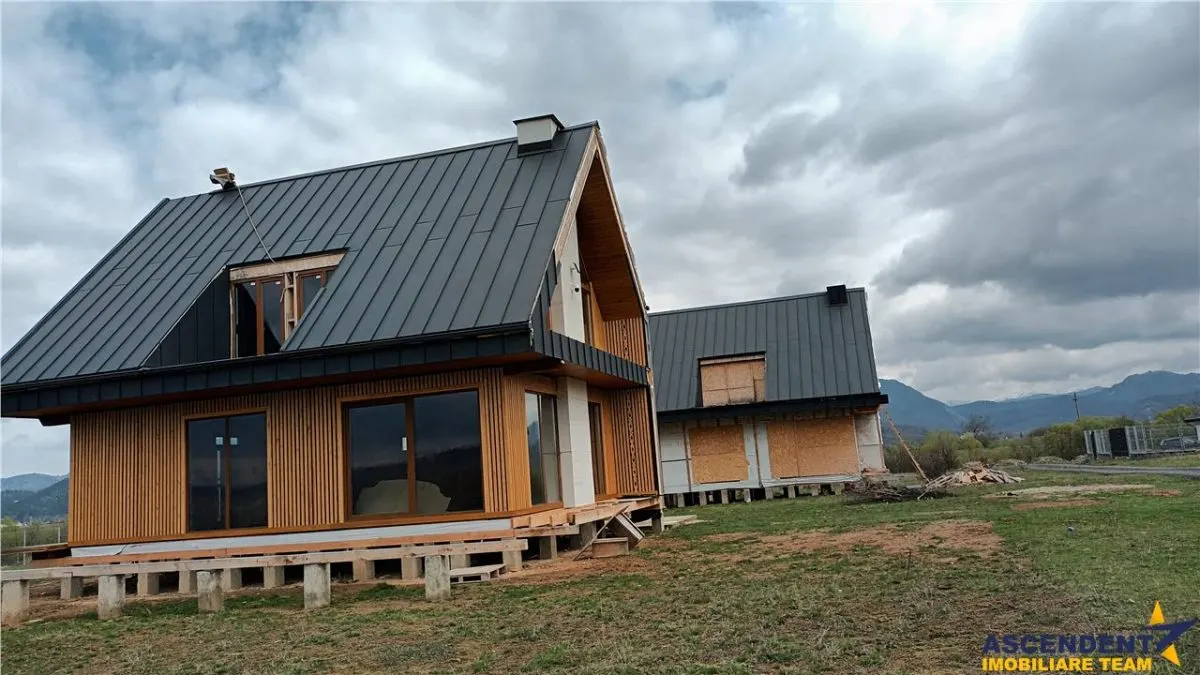 FILM!Casa ergonomica,independenta energetic,123 mp utili,777 mp teren, Rasnov, Panicel, Brasov. - foto 14