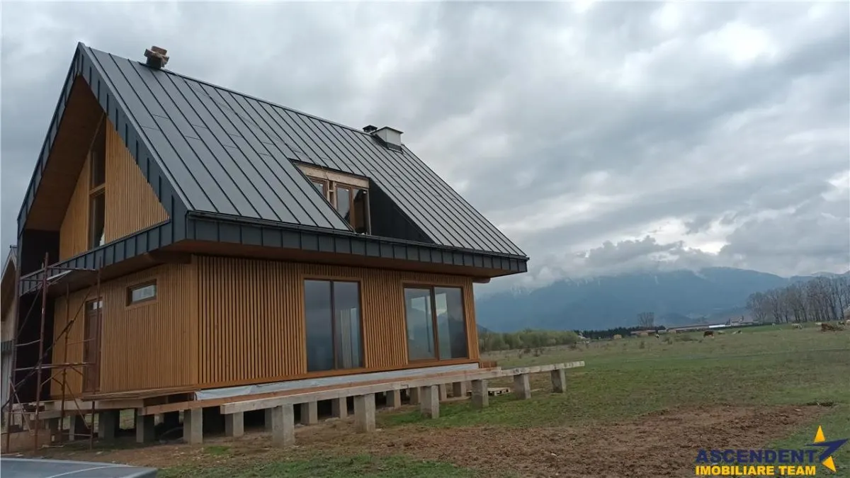 FILM!Casa ergonomica,independenta energetic,123 mp utili,777 mp teren, Rasnov, Panicel, Brasov. - foto 6