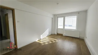Apartament 4 camere cu garaj, etaj 1, Unirii, 81 mp - Reghin