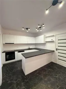 Vila 4 camere, 198mp, 2 bai, prima inchiriere, Sancraiu De Mures - foto 11