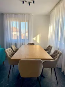 Vila 4 camere, 198mp, 2 bai, prima inchiriere, Sancraiu De Mures - foto 3