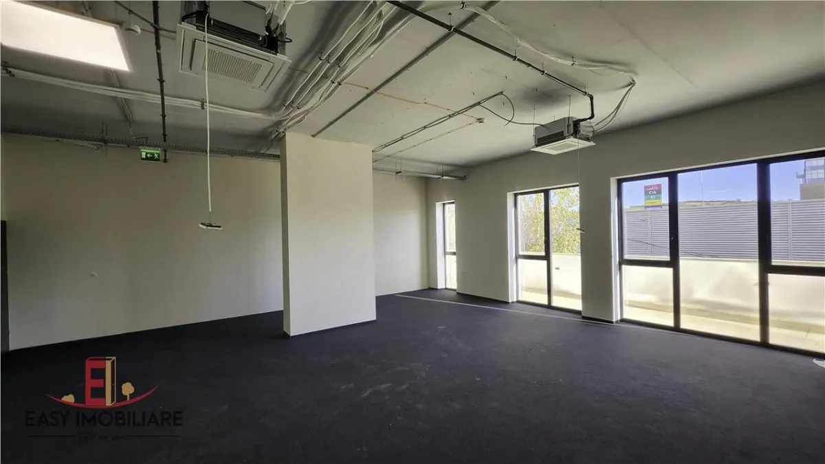 Spatiu comercial, birou, semicentral, 80 mp, cladire noua, parcare - foto 1