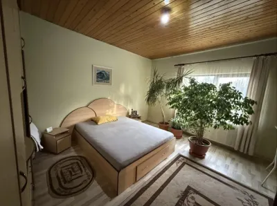 Casa 3 Camere 80 mp  Zona Mureseni - Targu Mures