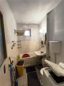 Apartament 4 camere zona linistita Dâmbu Pietros,Parter Inalt - foto 3
