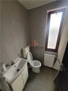 Spatiu Comercial, vad mare, amenajat, zona Central - foto 7