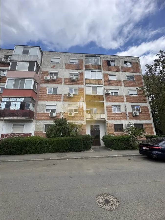 Bucovina - 3 camere - 2 bai -  Decomandat - foto 2