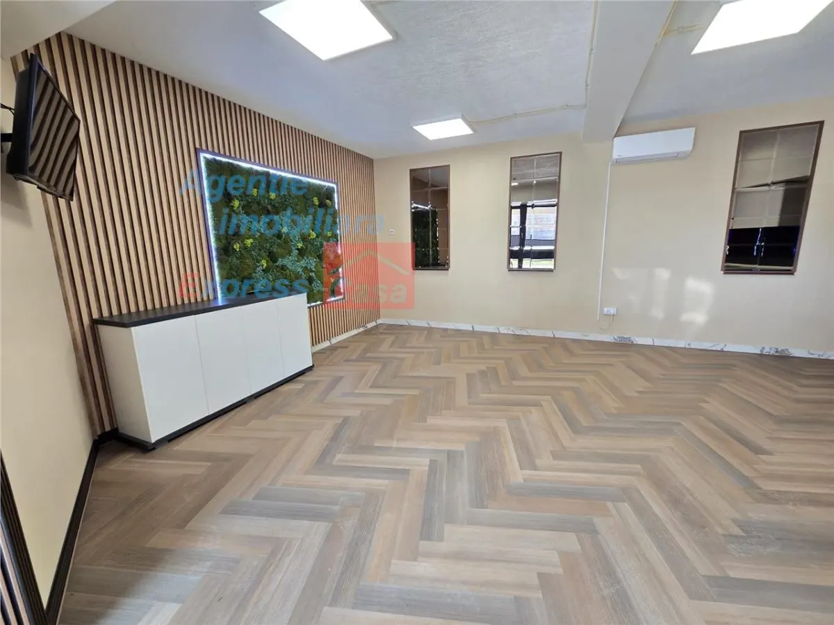 Spatiu de inchiriat in Tatarasi. Locatie premium! - foto 9