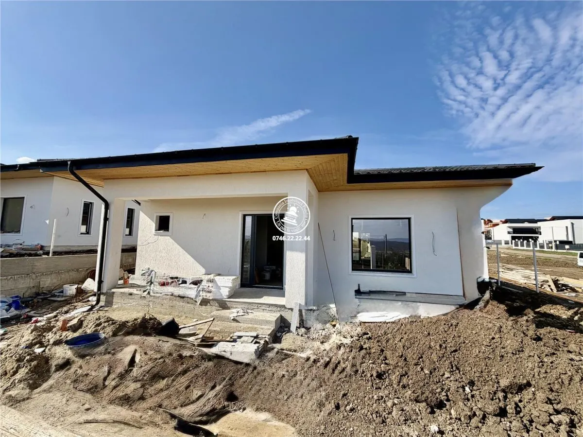 Casa vile de vanzare Miroslava - foto 1