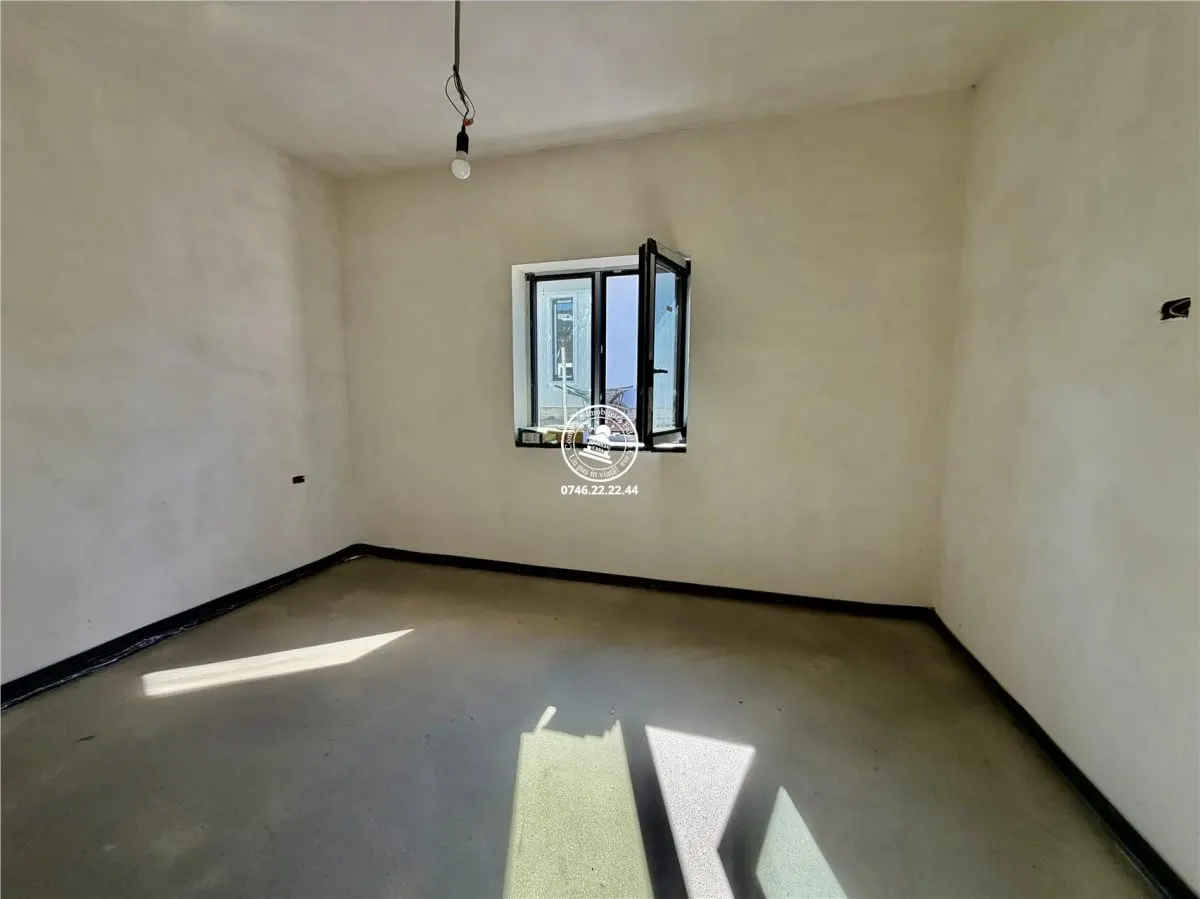 Casa vile de vanzare Miroslava - foto 12