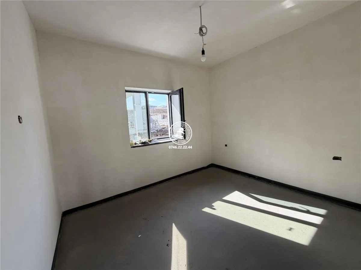 Casa vile de vanzare Miroslava - foto 13