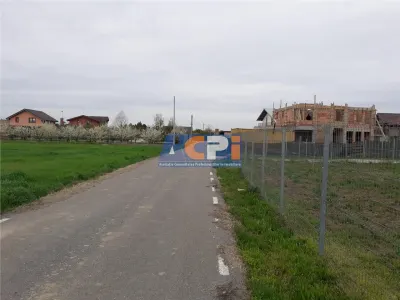 Teren intravilan de vanzare Ghionea ,ocazie 18 euro mp,posibil parcelare - Ulmi