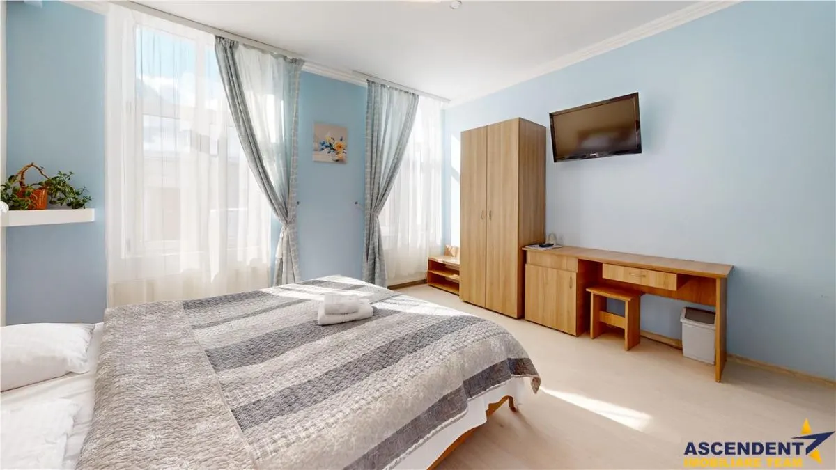 LIVE! Hotel+restaurant+magazin, Centrul Istoric - Piata Unirii, Brasov - foto 14