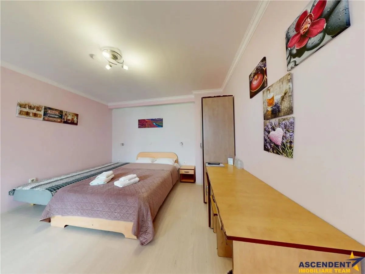 LIVE! Hotel+restaurant+magazin, Centrul Istoric - Piata Unirii, Brasov - foto 18
