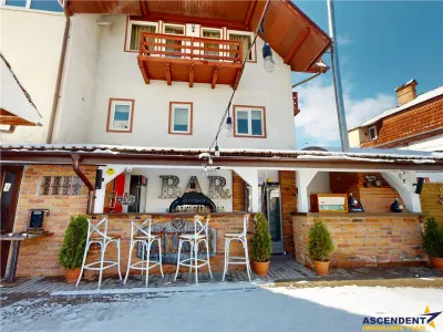 LIVE! Hotel+restaurant+magazin, Centrul Istoric - Piata Unirii, Brasov - foto 4