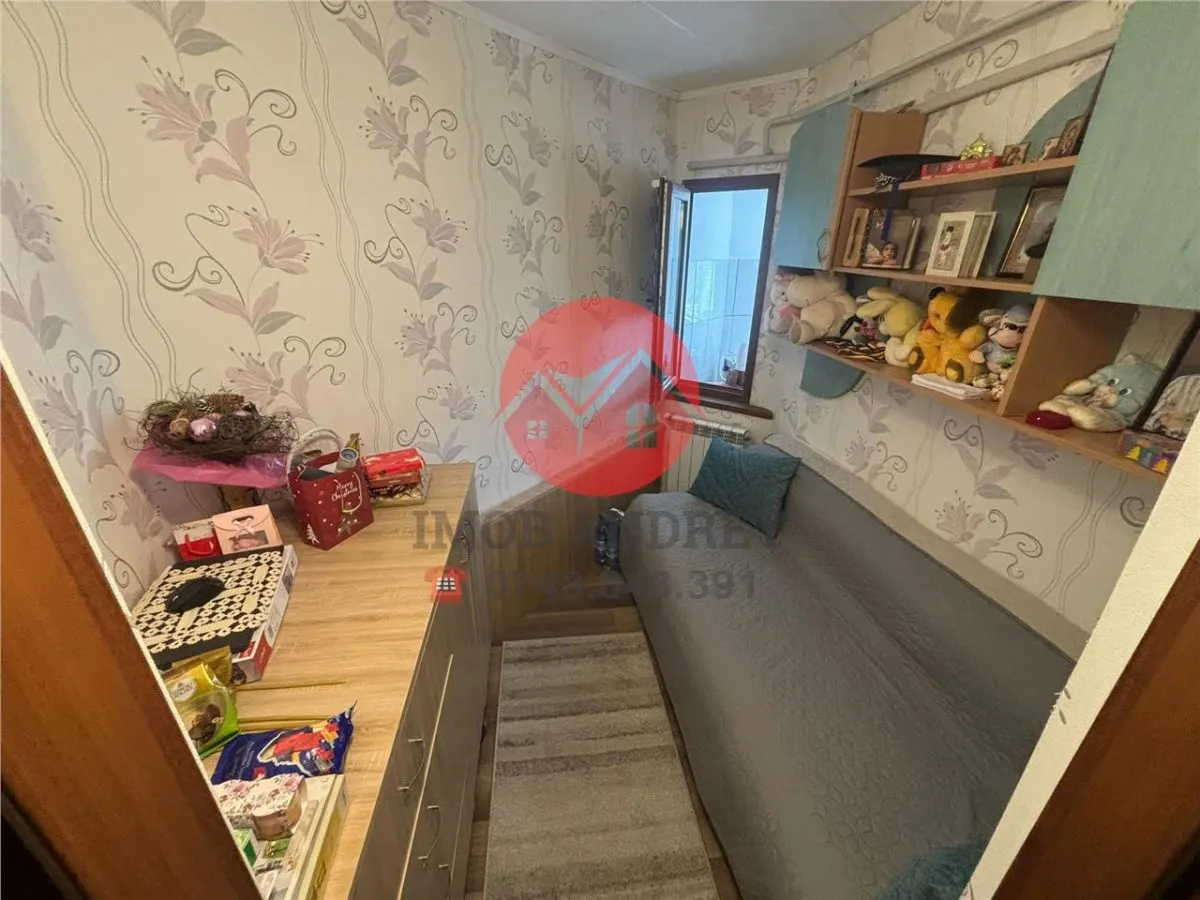 Garsoniera transformata Ã®n ap. 2 camere, E3, lÃ¢nga spital - foto 4