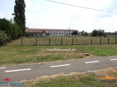 Teren 18.400 mp cu 4 hale P+E pe Artera principala vizavi de Metro-Momax - foto 10