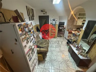 Apartament 2 camere decomandat 61 mp parter zona Sabinelor gaze pe scara - foto 3