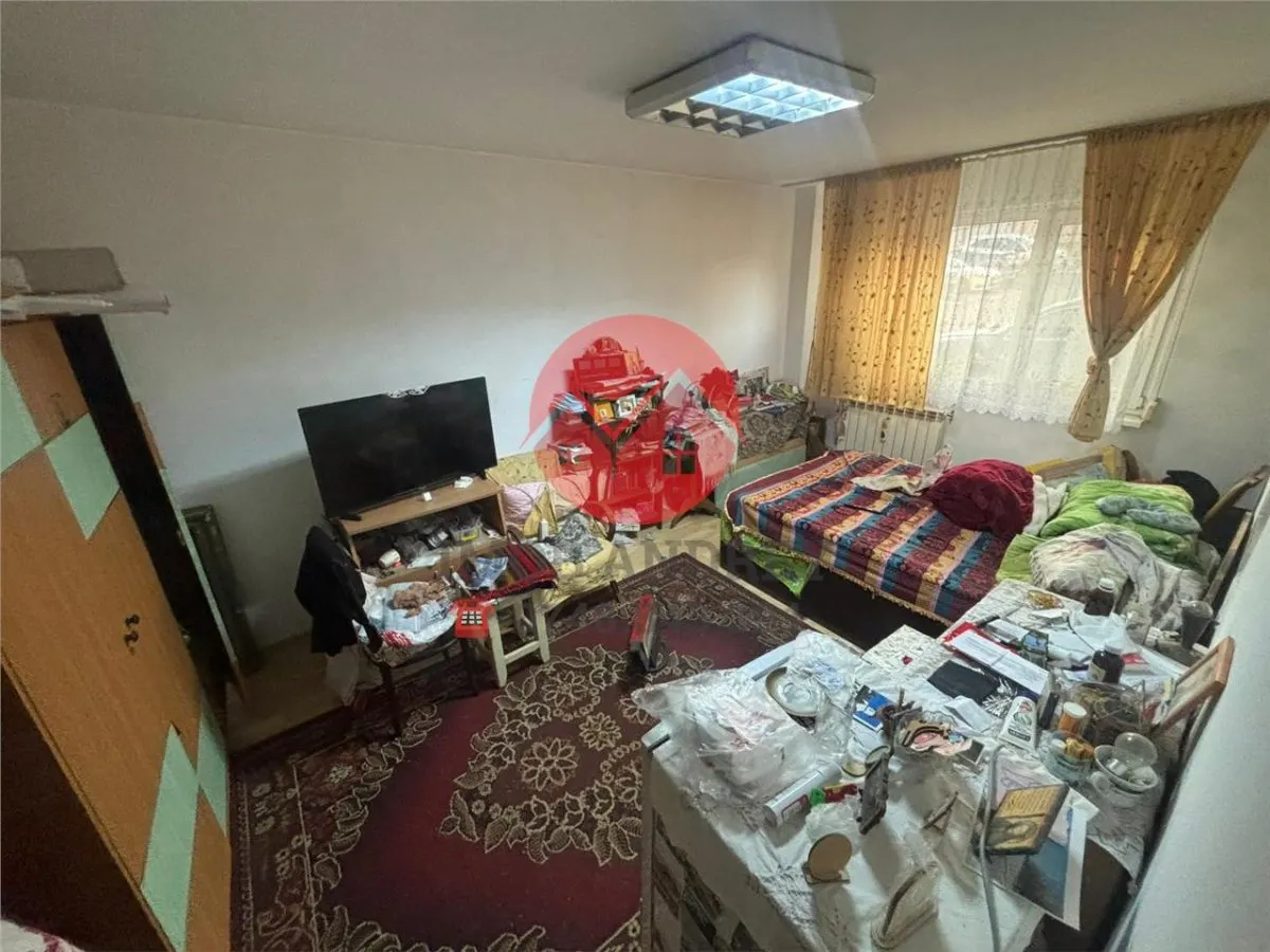 Apartament 2 camere decomandat 61 mp parter zona Sabinelor gaze pe scara - foto 5
