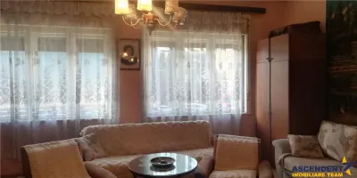 Casa cu 2 camere, curte comuna, cartier invecinat Centru -  Targu Mures - Targu Mures