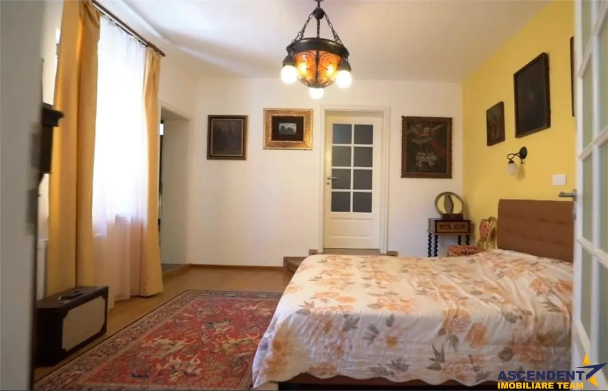 FILM! Eleganta vila,  in aria Central -Drumul Poienii, Brasov - foto 17