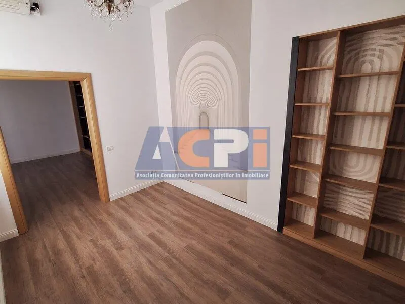 Vanzare Apartament Universitate, Bucuresti. Pretabil numai birou - foto 2