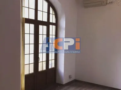 Vanzare Apartament Universitate, Bucuresti. Pretabil numai birou - foto 3