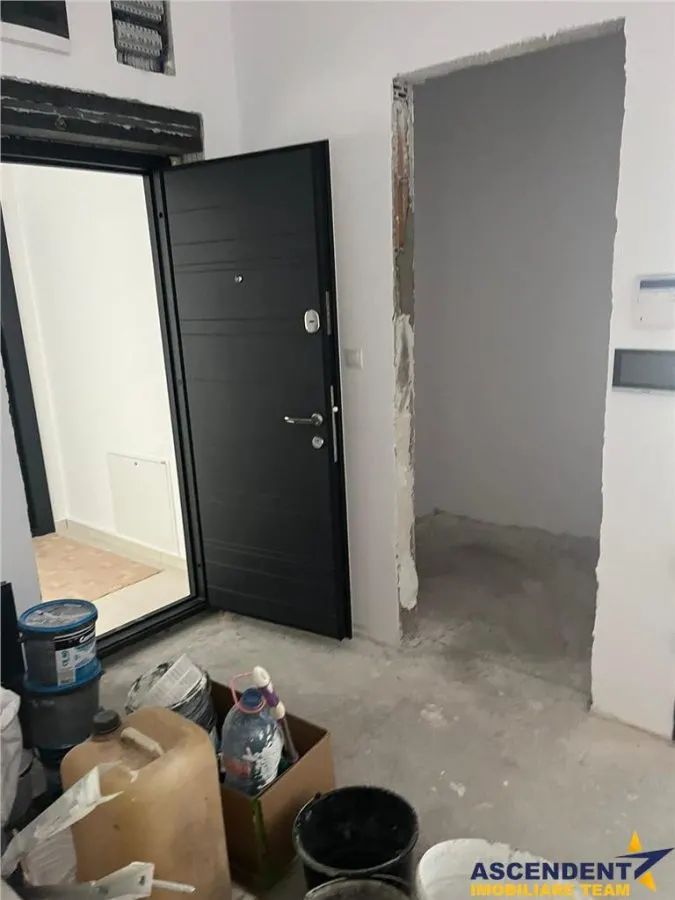 Central, Targu Mures: Spatiu rezidential semifinisat, pretabil birou/locuinta... - foto 3