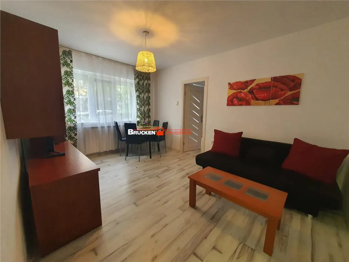 Apartament cu 2 camere de inchiriat - foto 2
