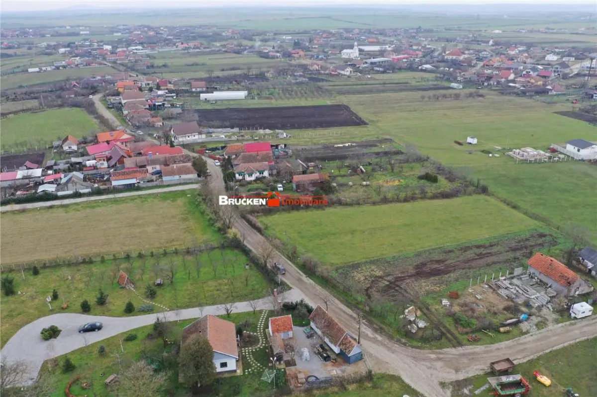 Teren intravilan de 2.623 mp in Les – la 20 min de Oradea - foto 3