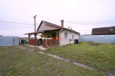 CASA CU 1173 MP TEREN | SALARD - Salard
