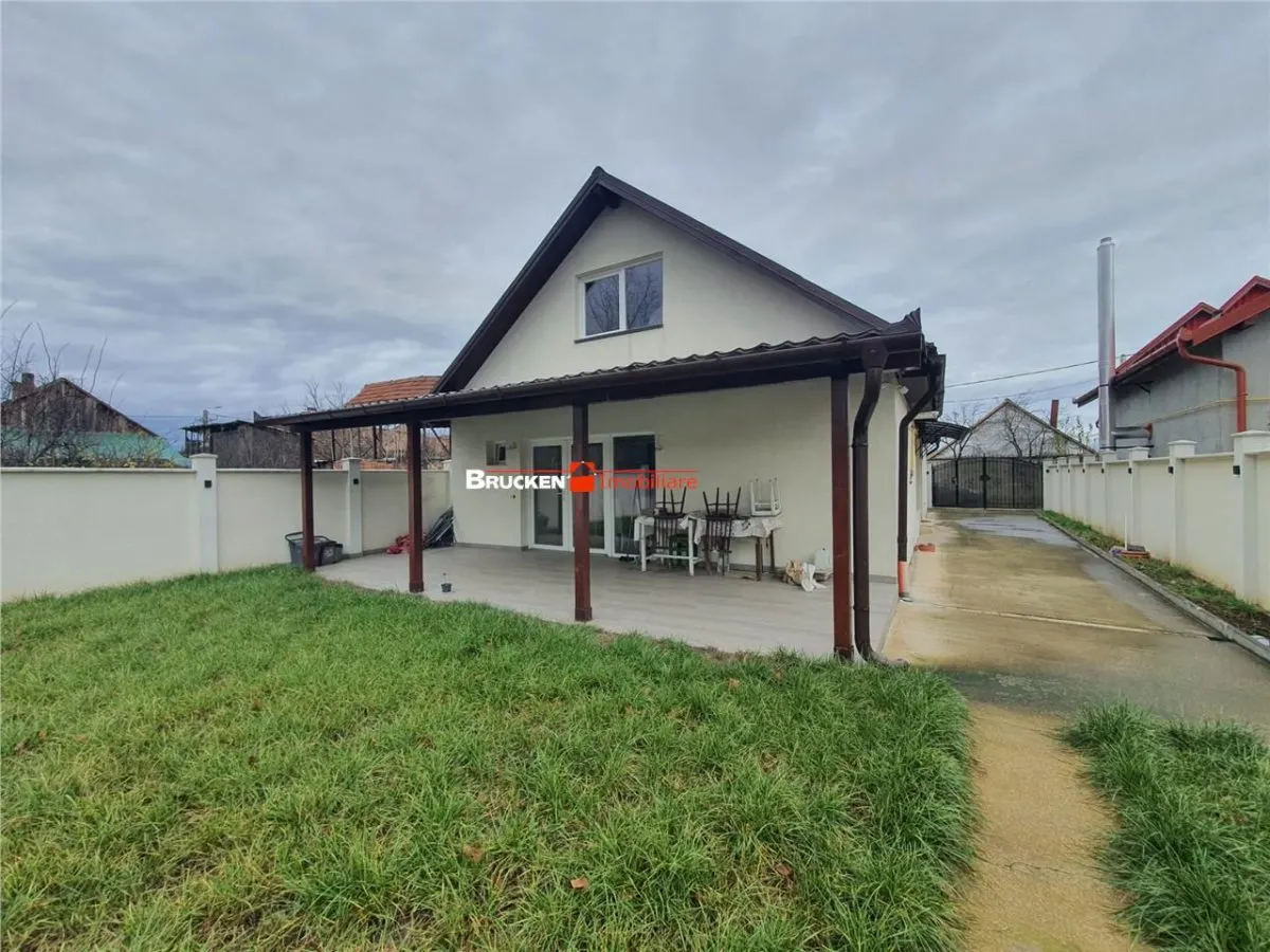 Casa de vanzare - foto 1