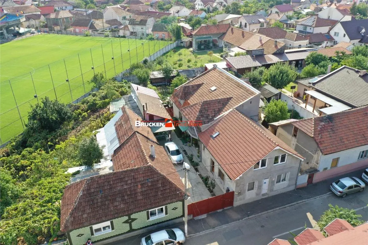 Casa spatioasa P+M cu spatiu comercial – Rogerius, zona Stadionului - foto 1