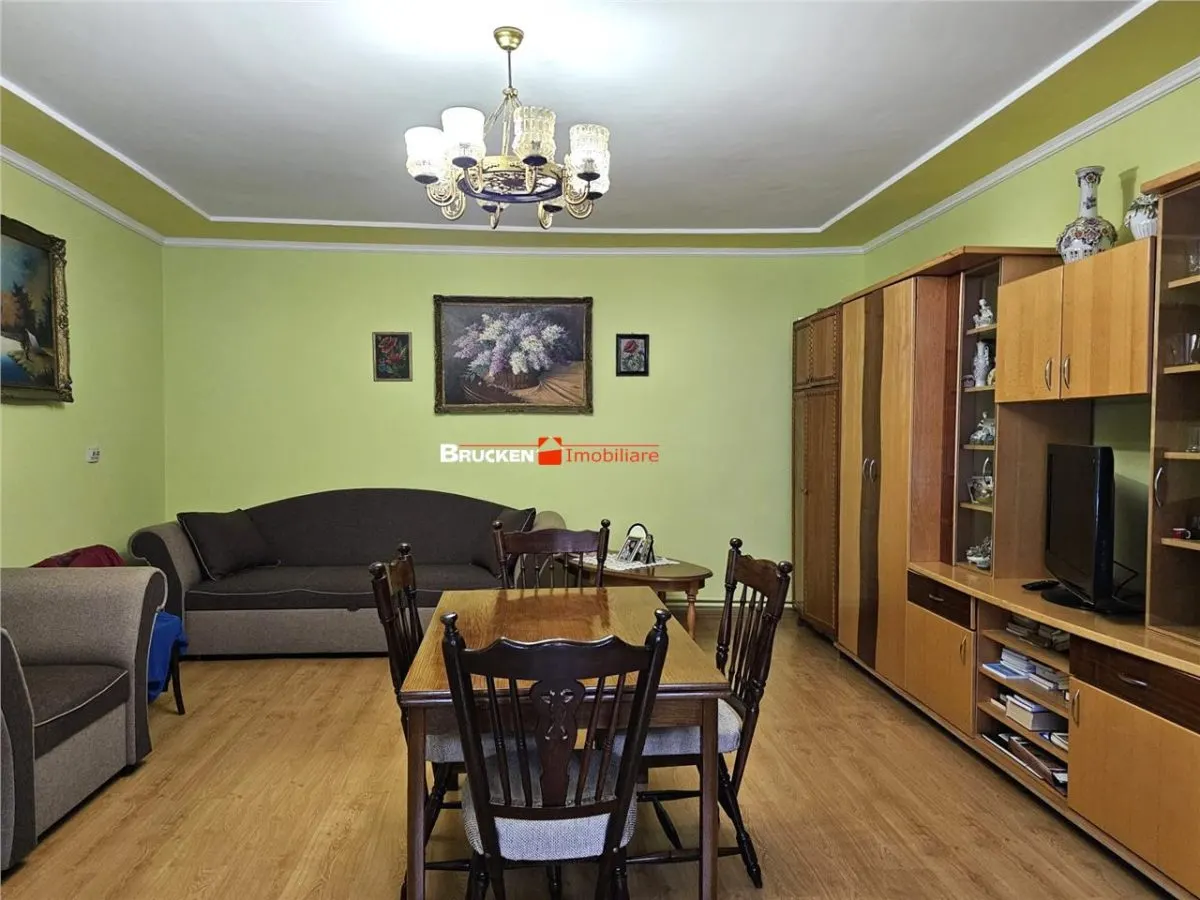 Casa spatioasa P+M cu spatiu comercial – Rogerius, zona Stadionului - foto 7