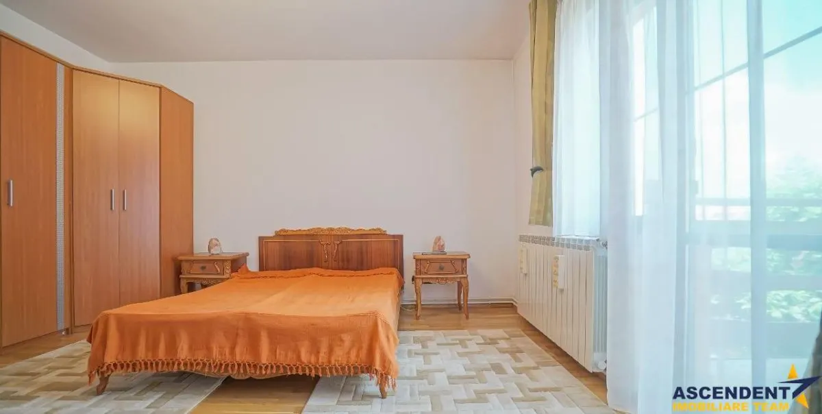 Vila, cu  500mp teren, garaj, curte proprie, Brasov - foto 14