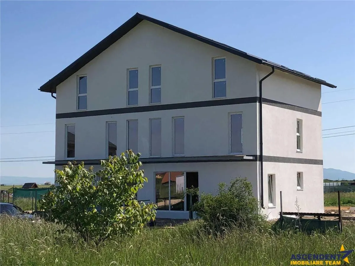 Casa tip duplex, Cartier Izvor, Tarlungeni, Brasov - foto 1