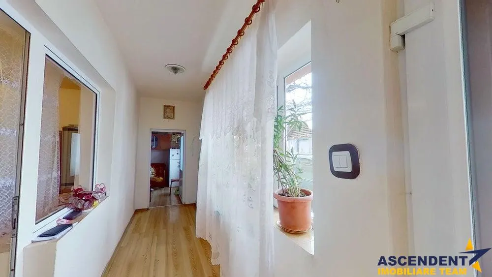 EXPLOREAZA VIRTUAL! Pe 1.300 mp teren, Casa traditionala, Centrala zonare - foto 18