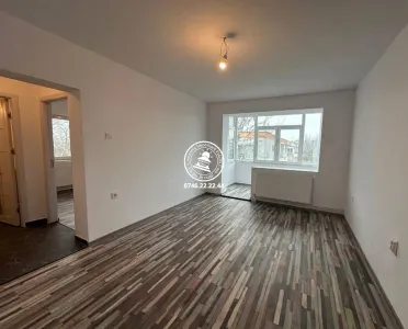 Apartament 2 camere de vanzare, Podu Ros - Iasi