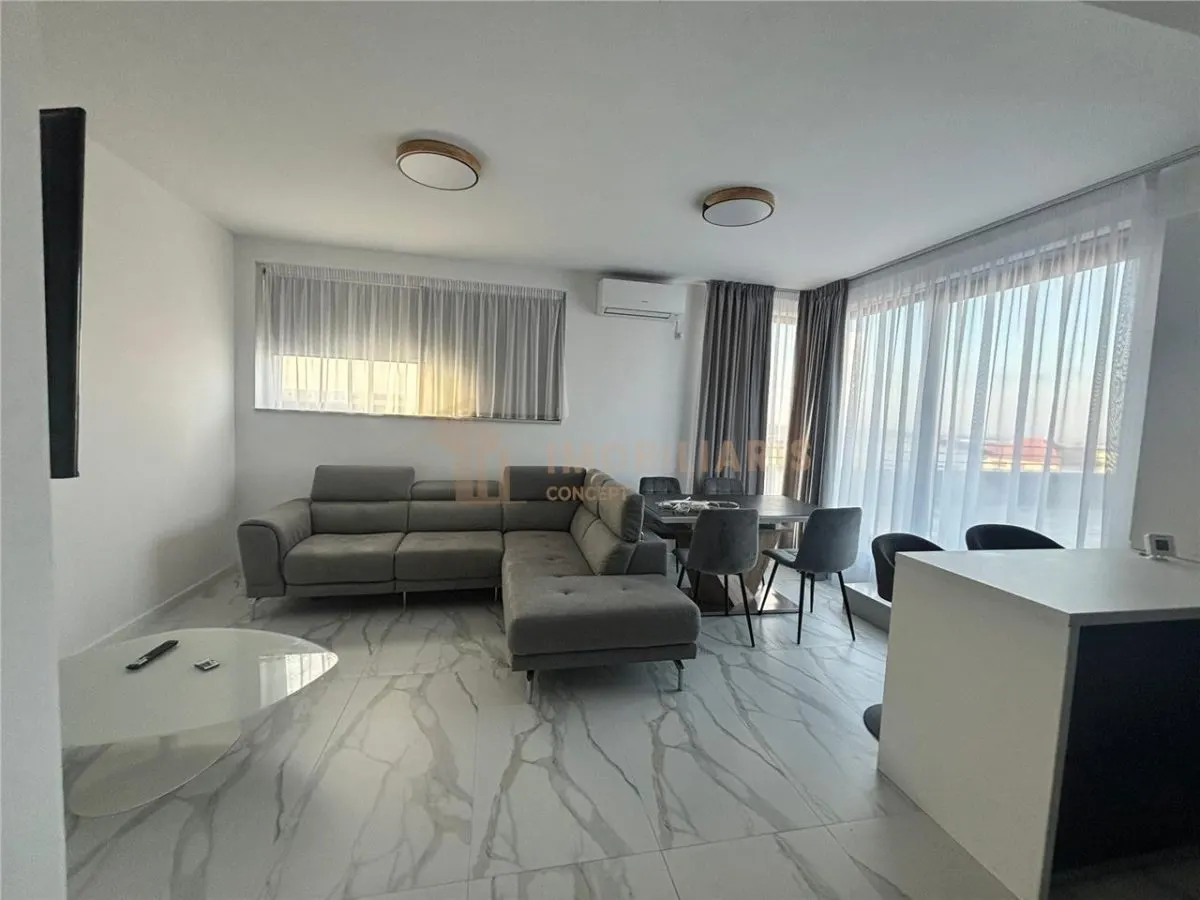 Penthouse disponibil la inchiriere - foto 1