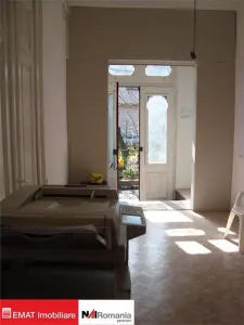 Vanzare casa in zona ultracentrala - foto 5
