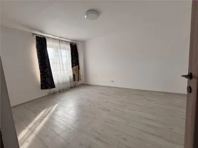 De inchiriat -Apartament 2 camere zona Porumbescu - foto 3