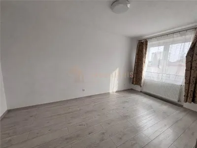 De inchiriat -Apartament 2 camere zona Porumbescu - foto 4