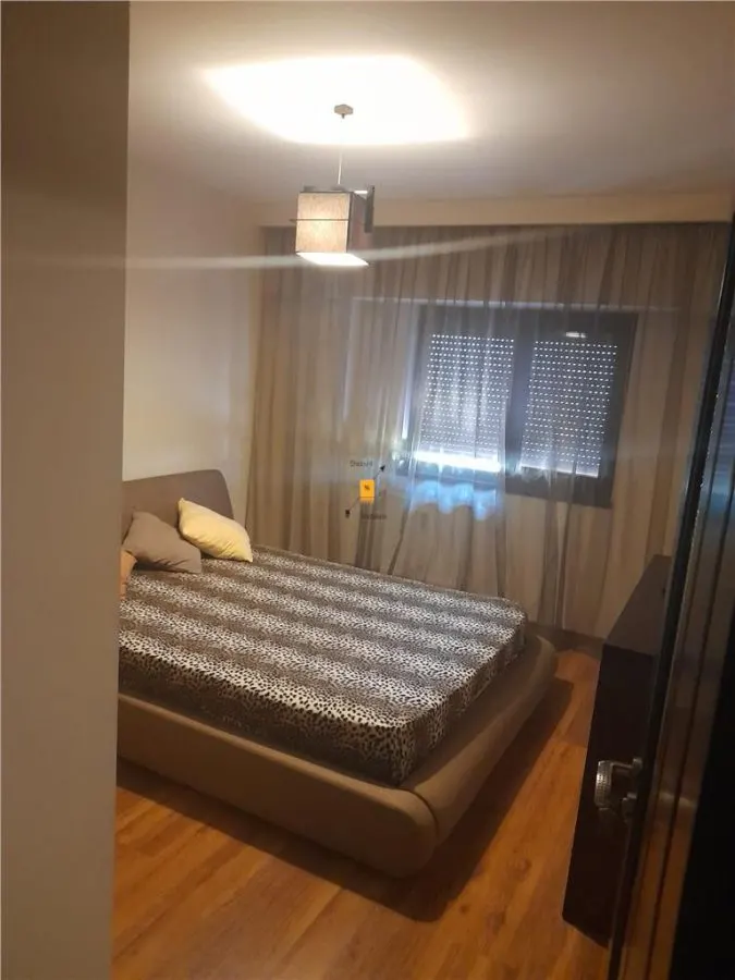 Apartament de vanzare 3 camere zona Ultracental - foto 4