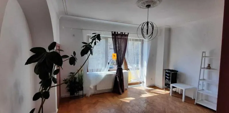 Vanzare apartament 3 camere zona Ultracentrala - foto 1