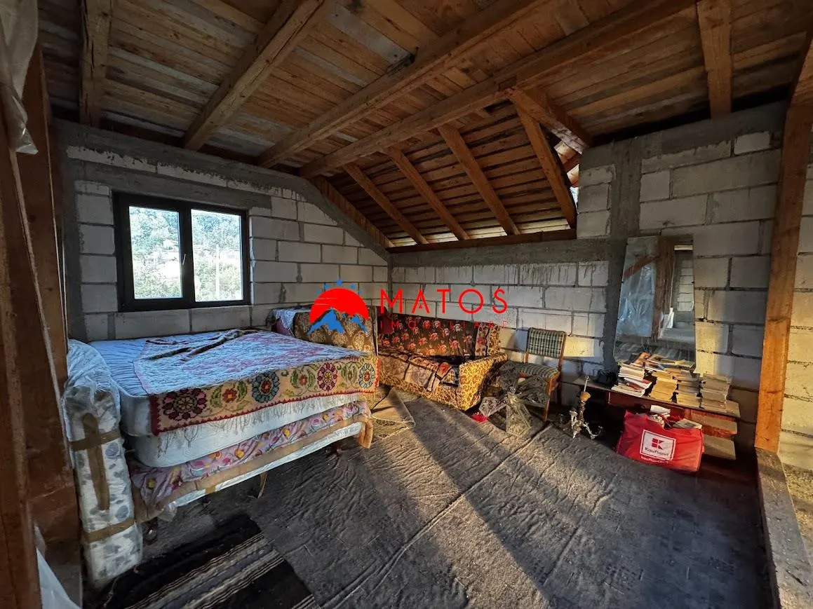 Casa de vanzare în Poiana Varbilau,  – teren 1921 mp - foto 6