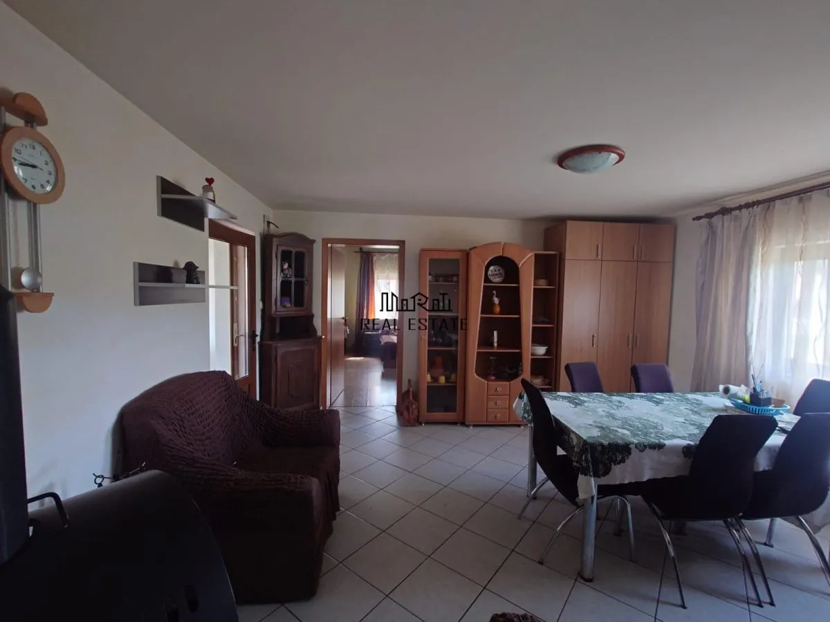 Aici incepe linistea - Casa cu gradina si foisor in Brazii Arad - foto 4