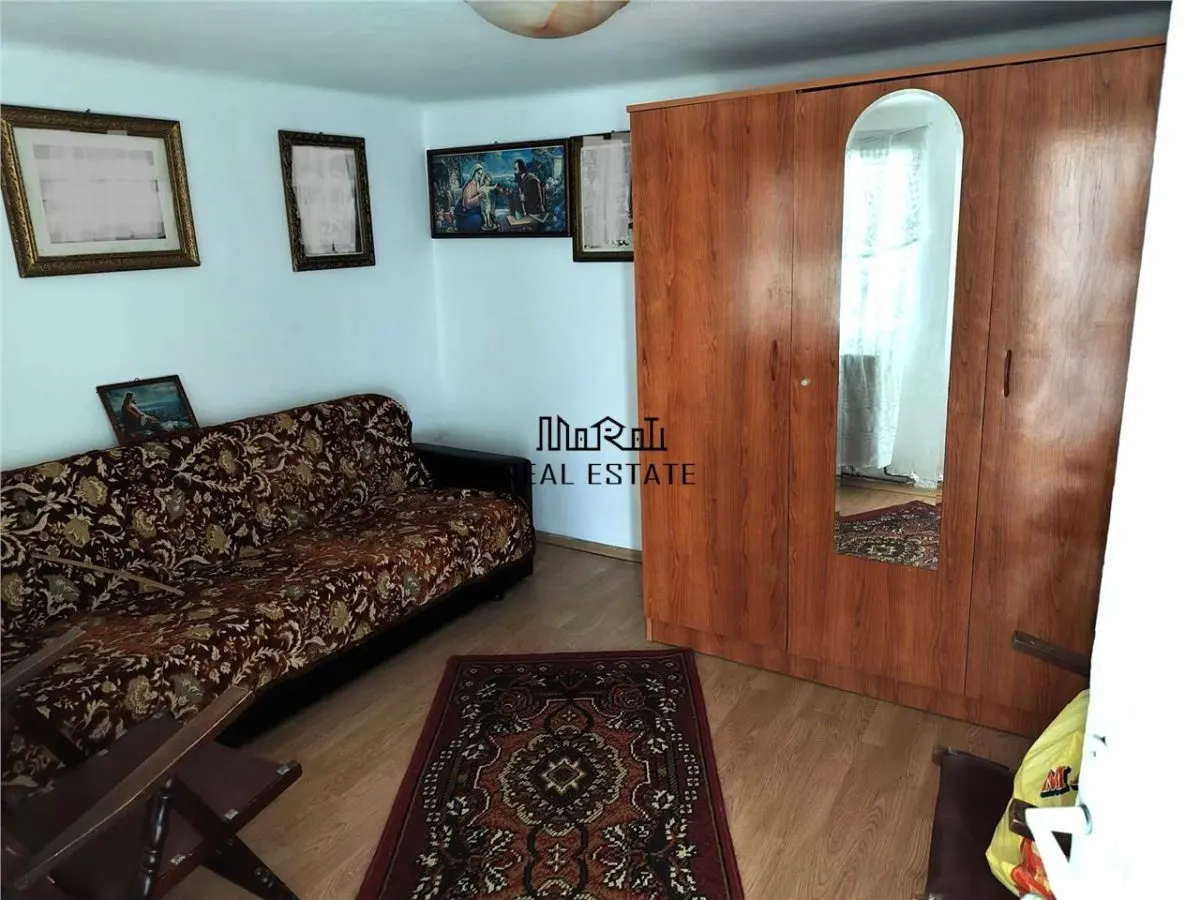 Proprietate spatioasa de vanzare in Gaesti, Dambovita - ideala pentru locuit sau agropensiune - foto 13