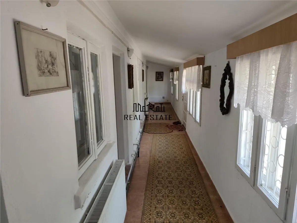 Proprietate spatioasa de vanzare in Gaesti, Dambovita - ideala pentru locuit sau agropensiune - foto 16