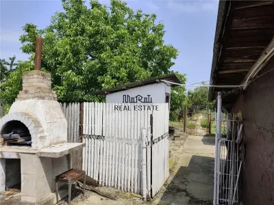 Proprietate spatioasa de vanzare in Gaesti, Dambovita - ideala pentru locuit sau agropensiune - foto 18