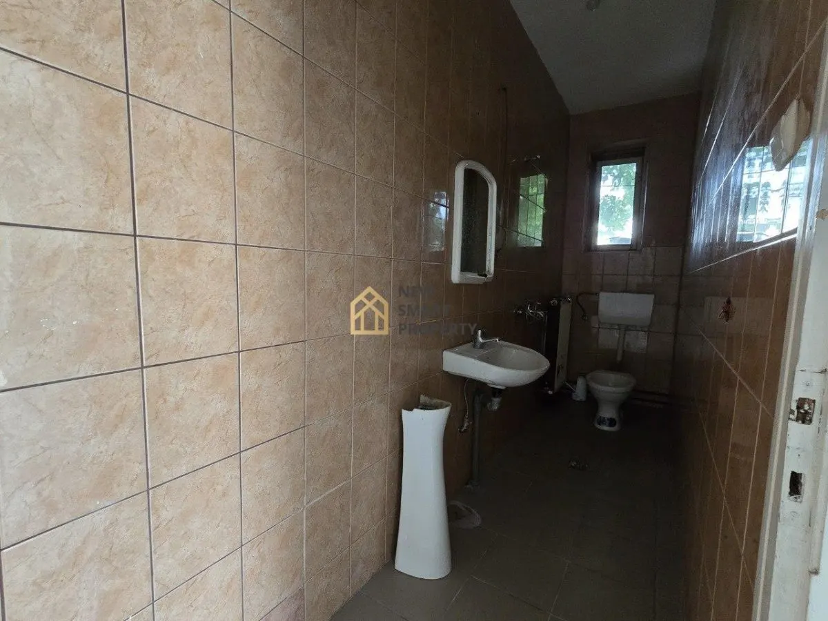 De inchiriat camere la casa in Episcopia pe Str. Vamii - foto 4