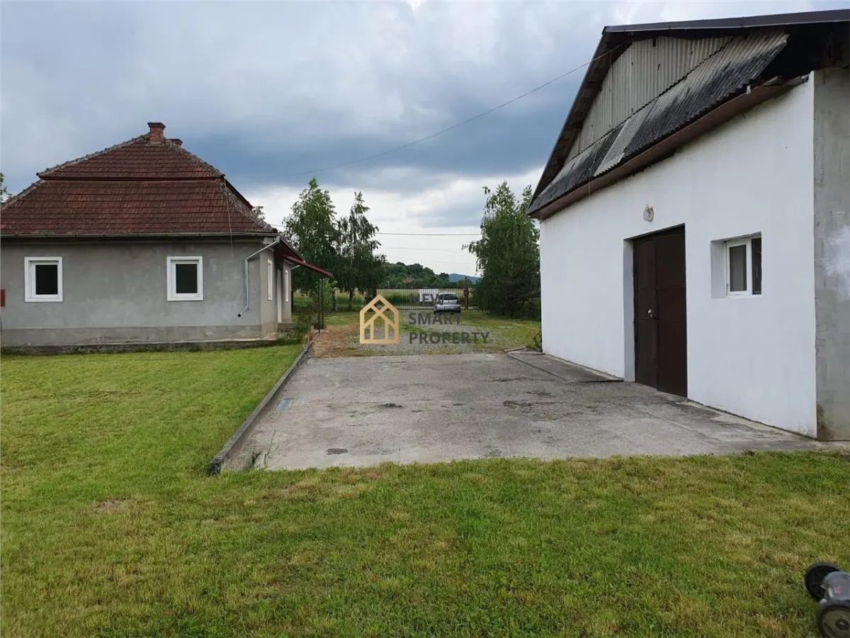De vanzare Hala + Casa la 50 km de Oradea - foto 9